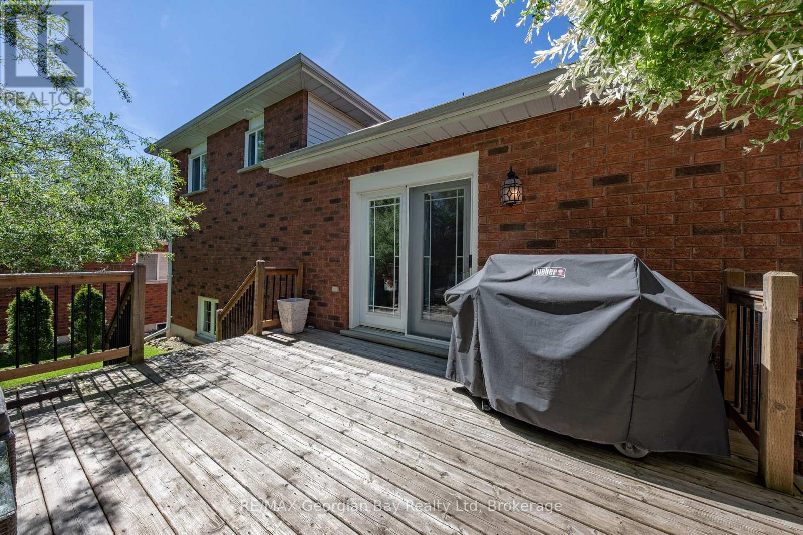 Photo 6 of 160 Griffin Street, Midland ON