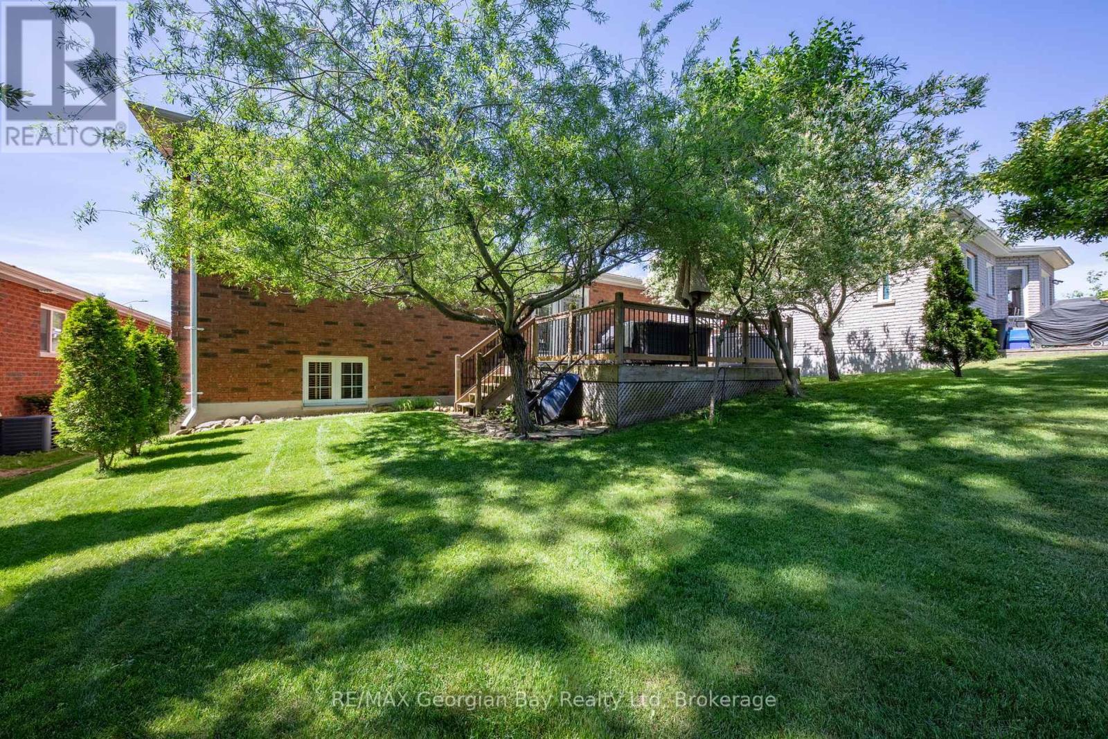 Photo 3 of 160 Griffin Street, Midland ON