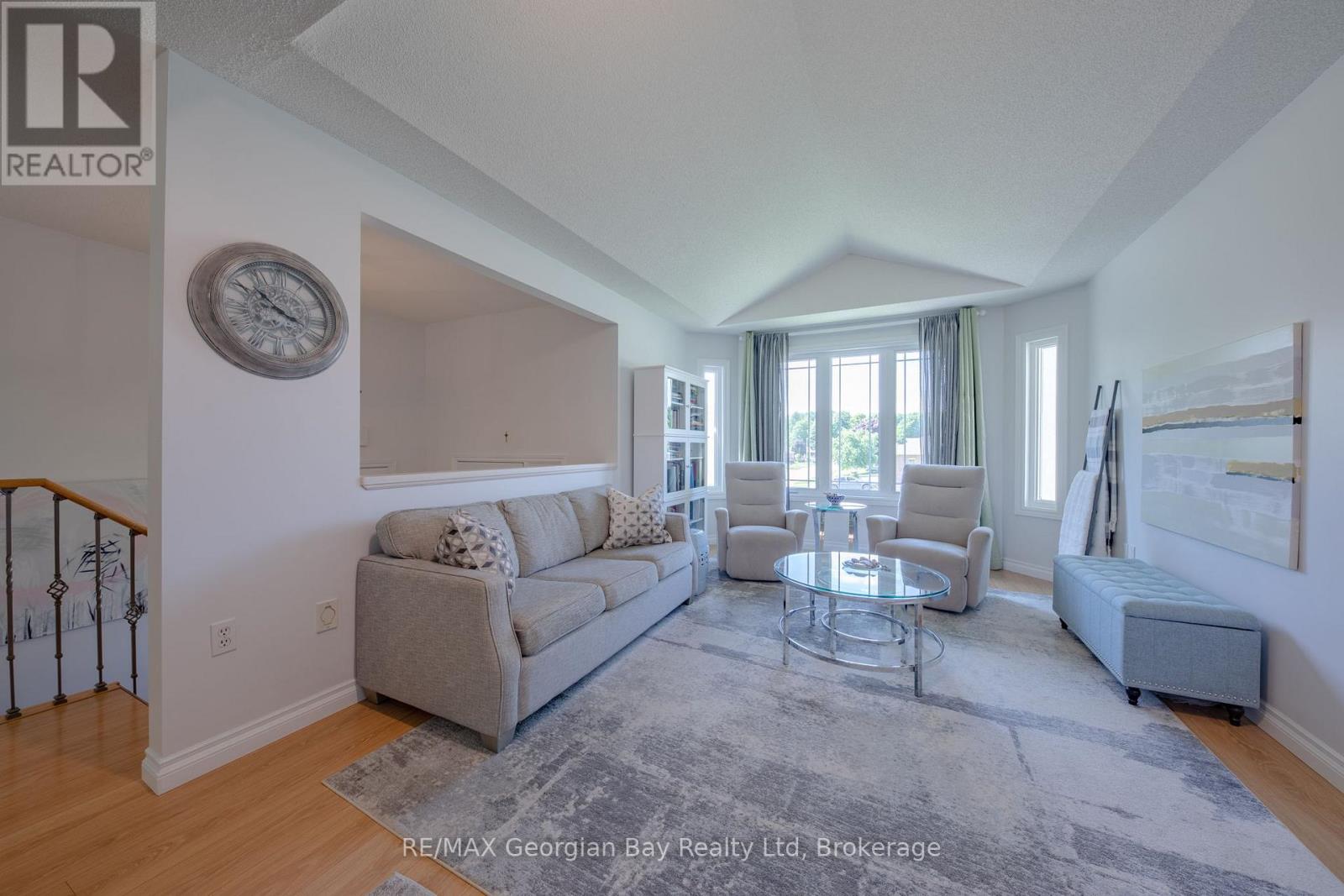 Photo 43 of 160 Griffin Street, Midland ON