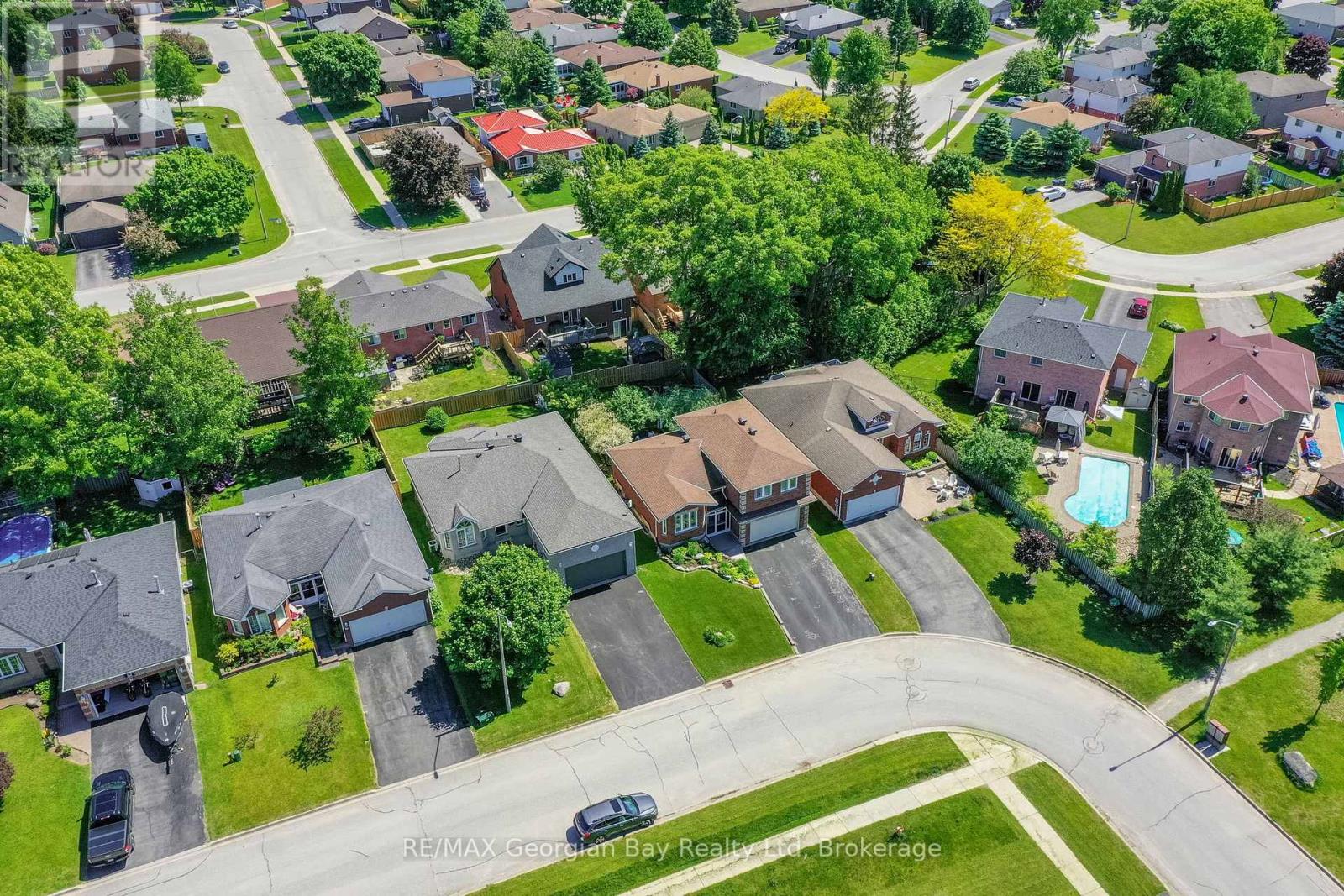 Photo 45 of 160 Griffin Street, Midland ON