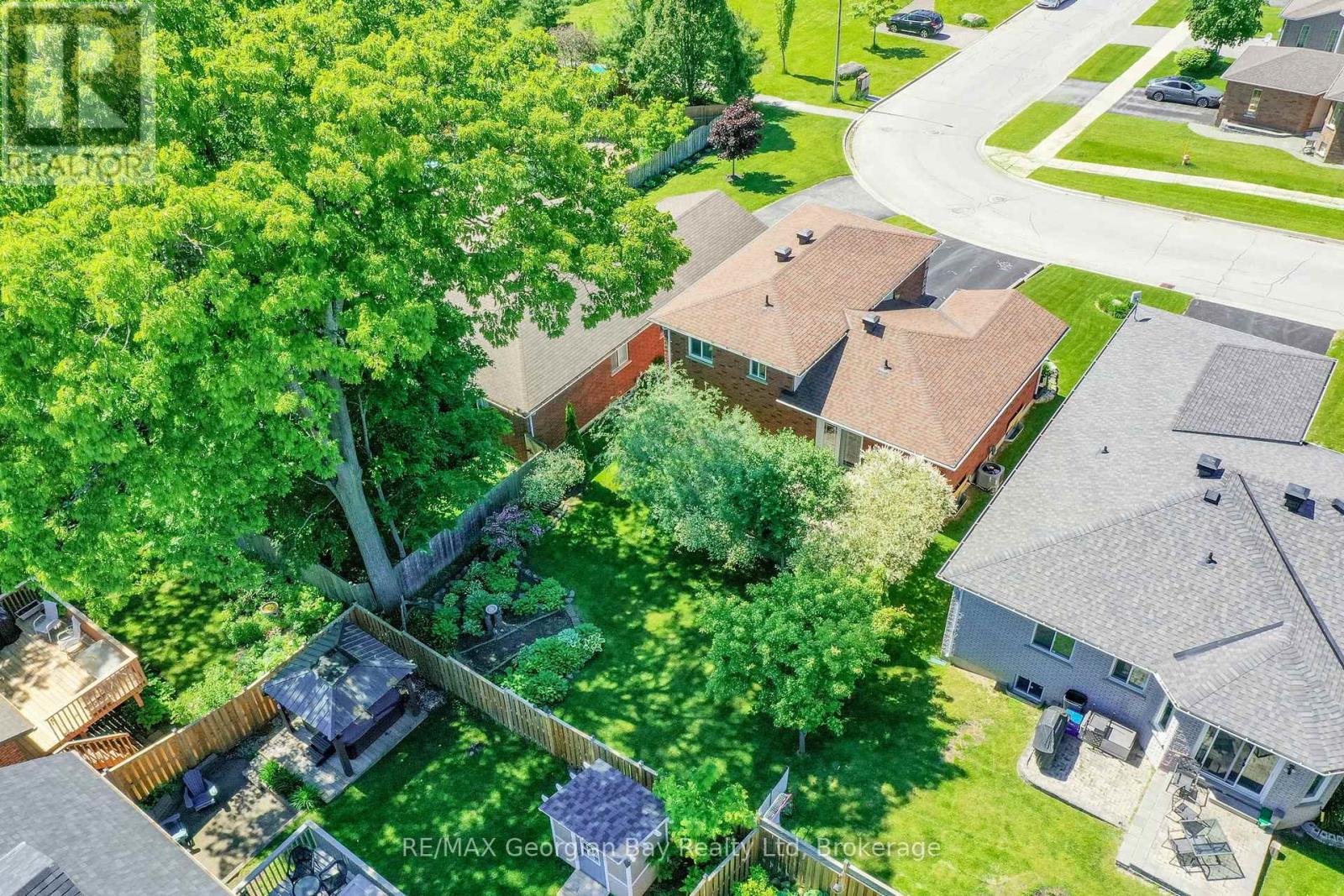 Photo 46 of 160 Griffin Street, Midland ON