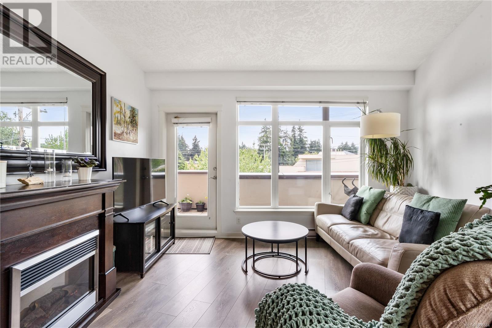 213 2220 Sooke Road, Colwood