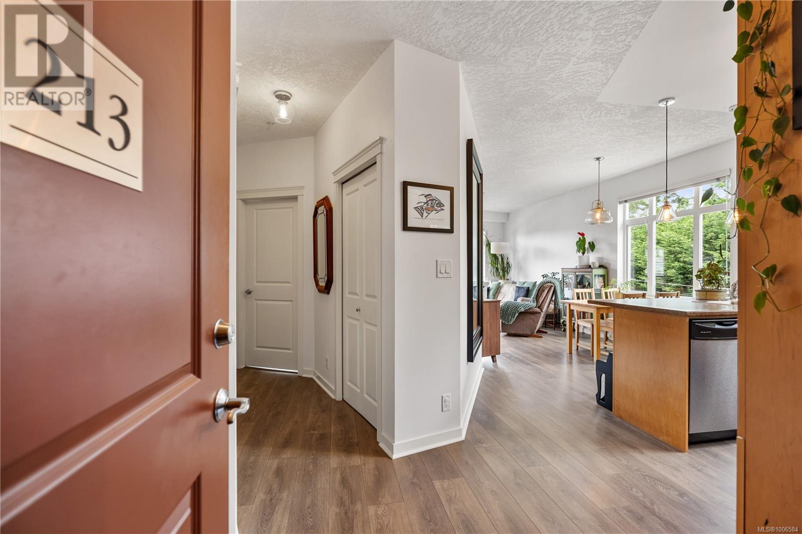 213 2220 Sooke Road, Colwood