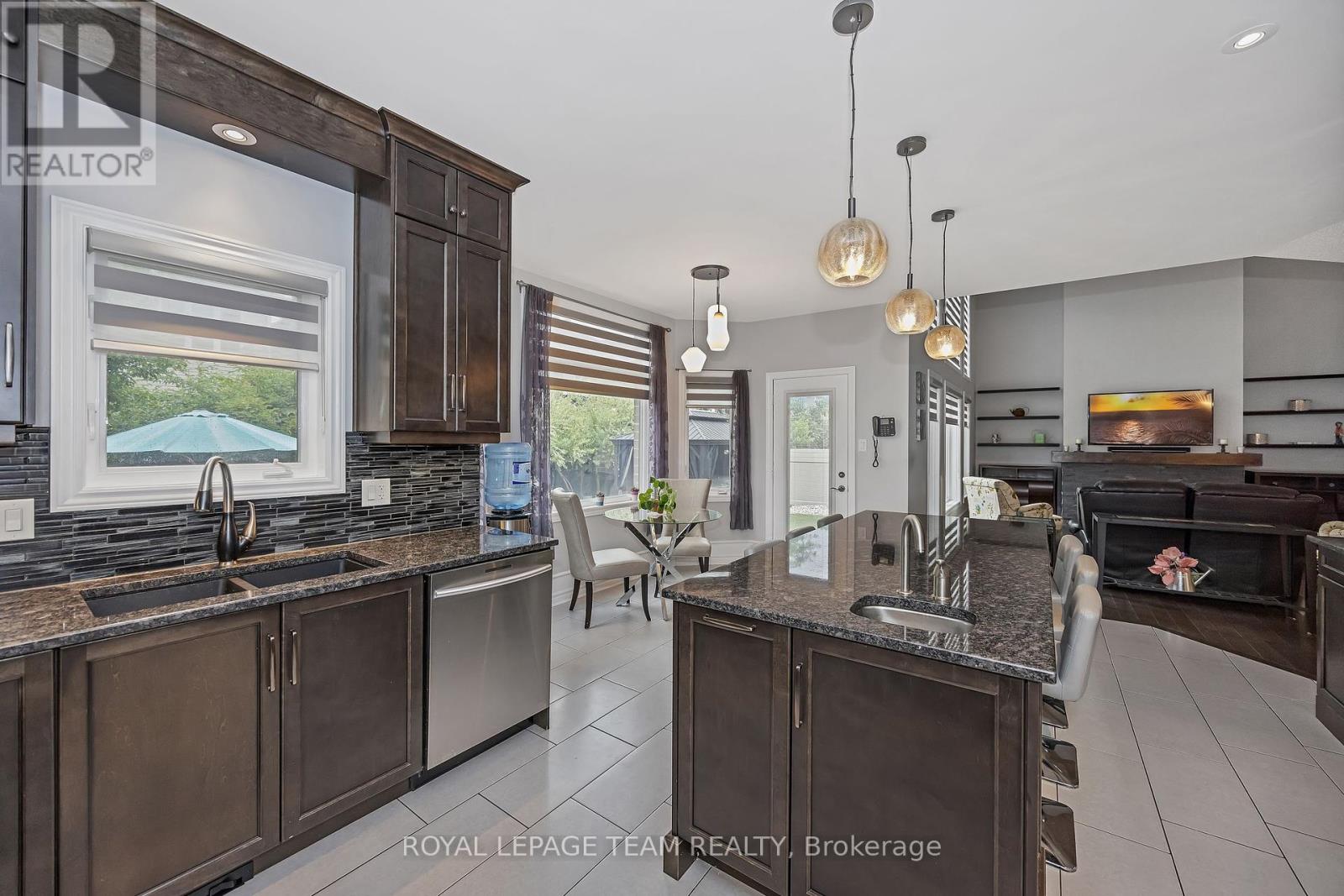 Photo 16 of 51 Bridle Crest Court, Ottawa ON