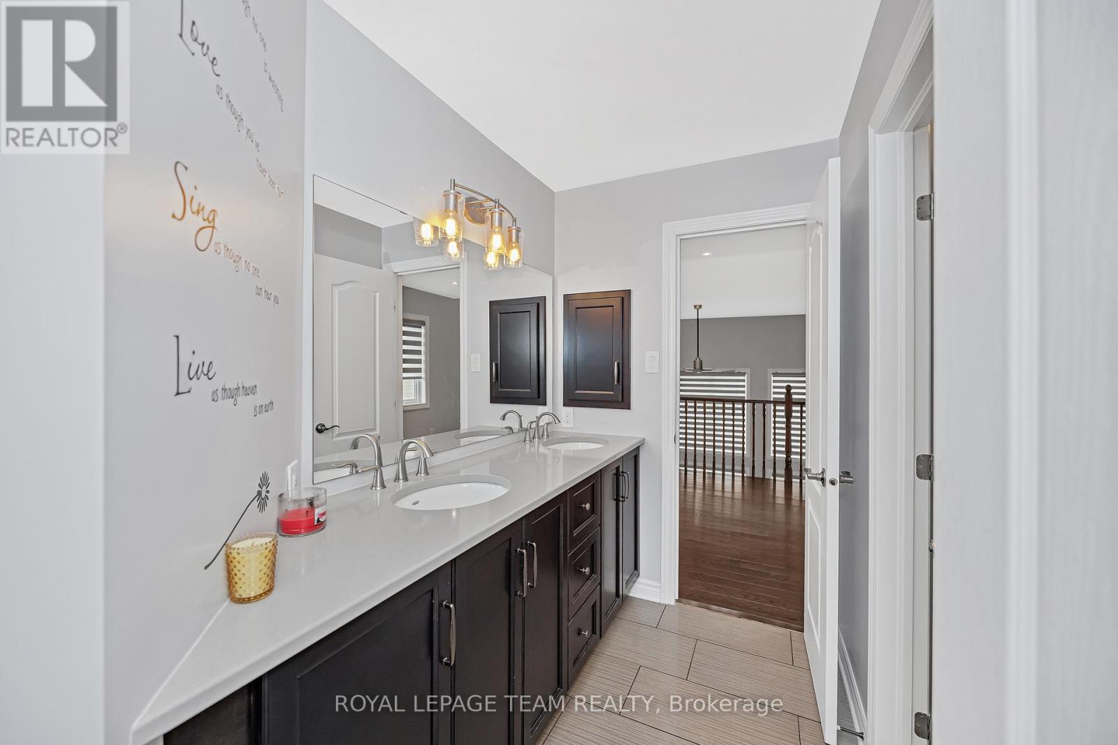 Photo 31 of 51 Bridle Crest Court, Ottawa ON