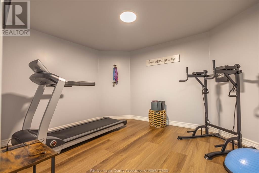Photo 21 of 533 Cumberland Way, Colchester ON