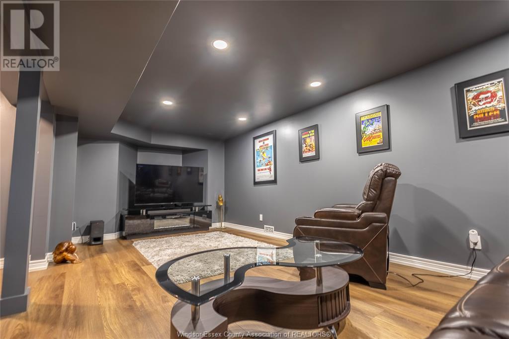 Photo 18 of 533 Cumberland Way, Colchester ON