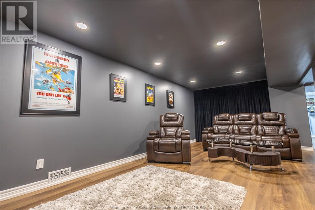 Photo 19 of 533 Cumberland Way, Colchester ON