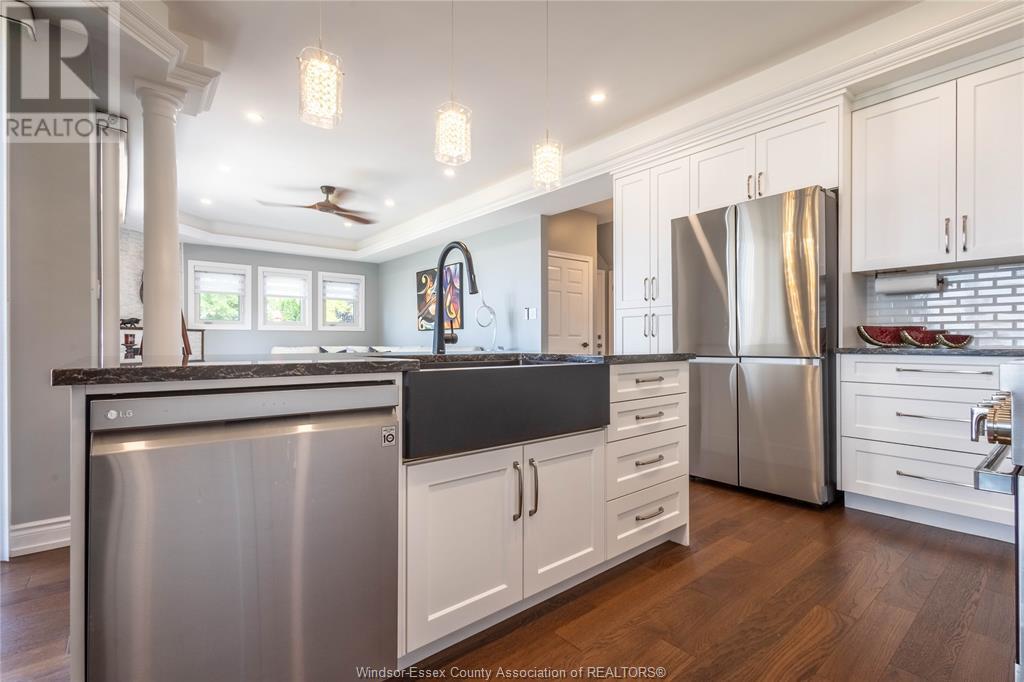Photo 11 of 533 Cumberland Way, Colchester ON