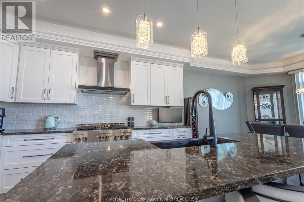 Photo 10 of 533 Cumberland Way, Colchester ON