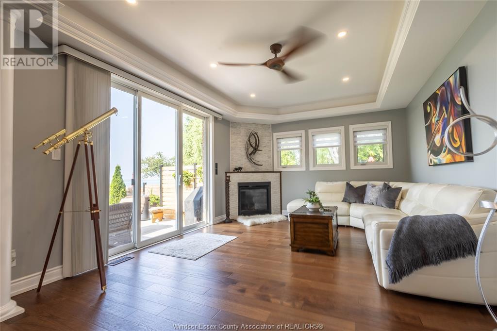 Photo 15 of 533 Cumberland Way, Colchester ON