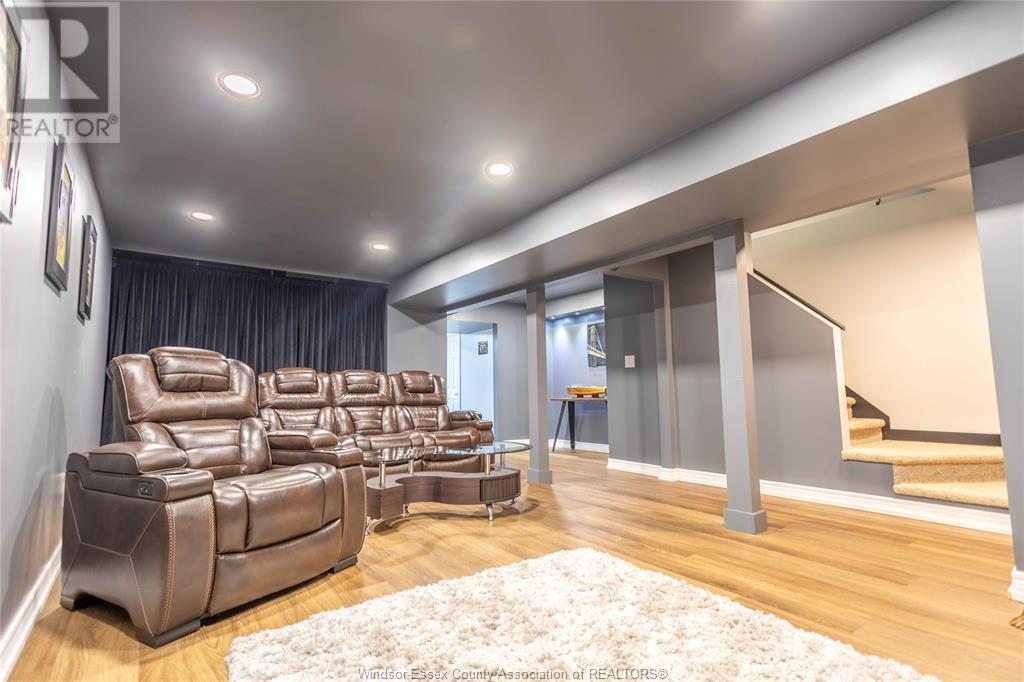 Photo 7 of 533 Cumberland Way, Colchester ON
