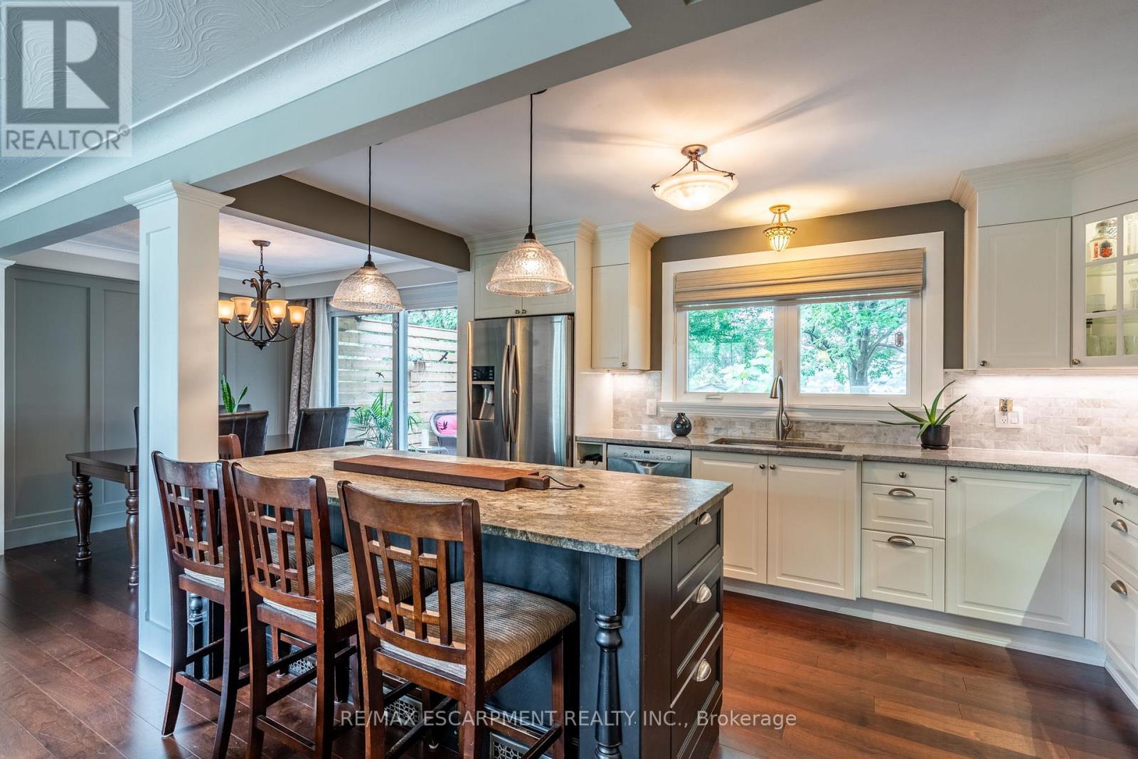 Photo 6 of 538 Mayzel Road, Burlington ON