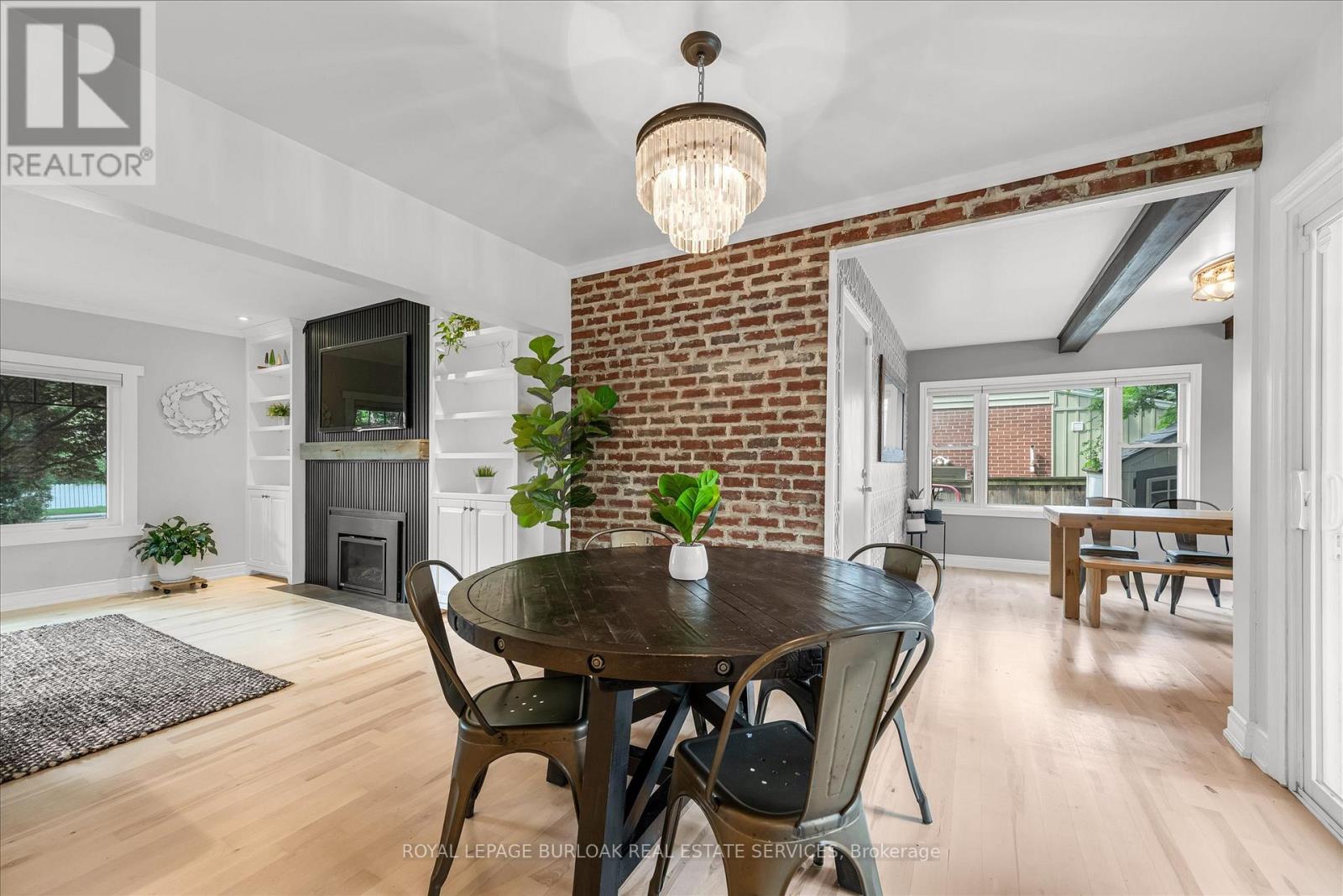 Photo 10 of 2189 Deyncourt Drive, Burlington ON