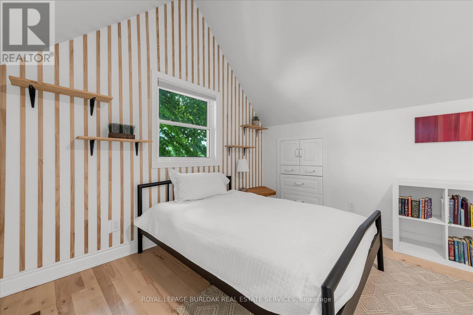 Photo 28 of 2189 Deyncourt Drive, Burlington ON