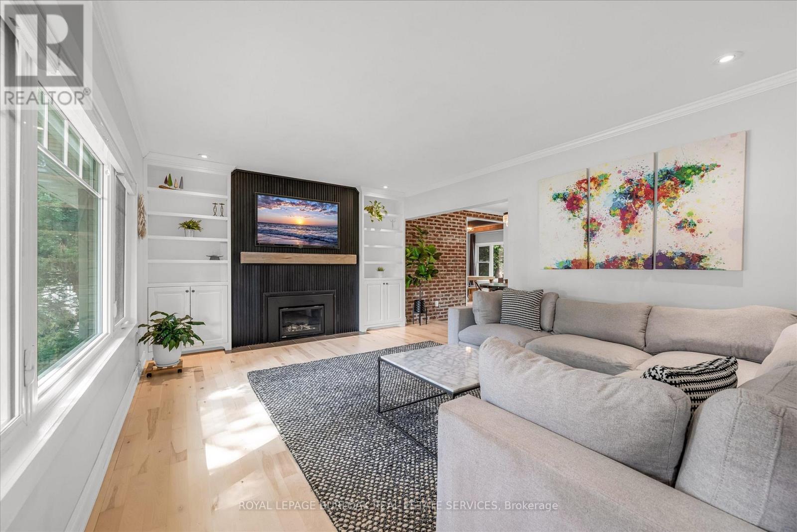 Photo 6 of 2189 Deyncourt Drive, Burlington ON