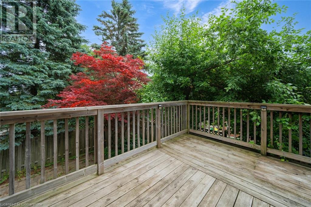 Photo 14 of 102 Crawford Rose Drive, Aurora ON