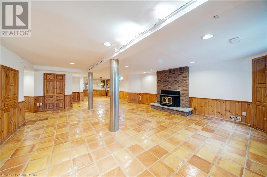 Photo 40 of 102 Crawford Rose Drive, Aurora ON