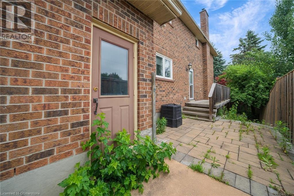 Photo 45 of 102 Crawford Rose Drive, Aurora ON