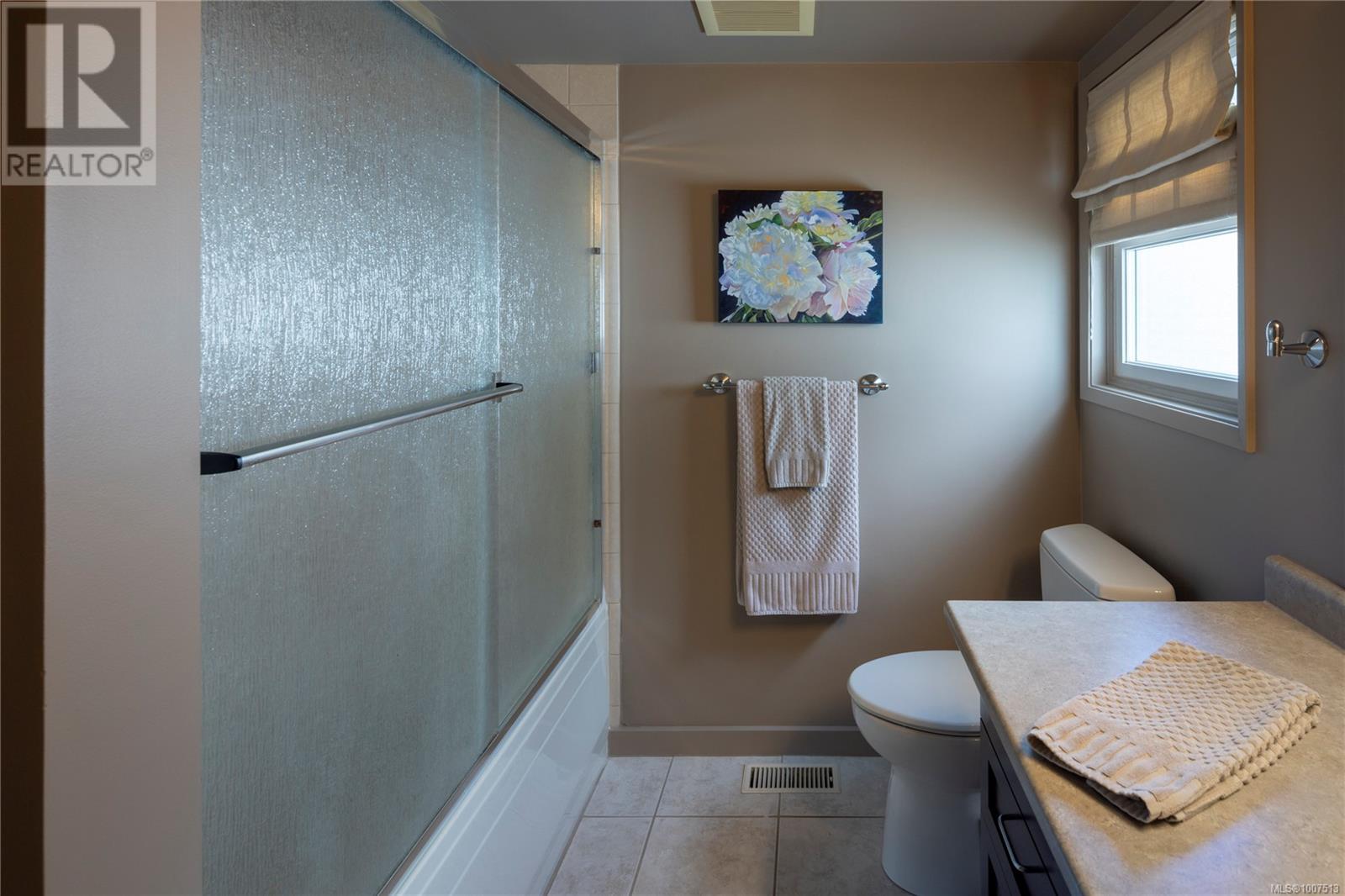 Photo 21 of 3505 Cardiff Pl, Oak Bay BC