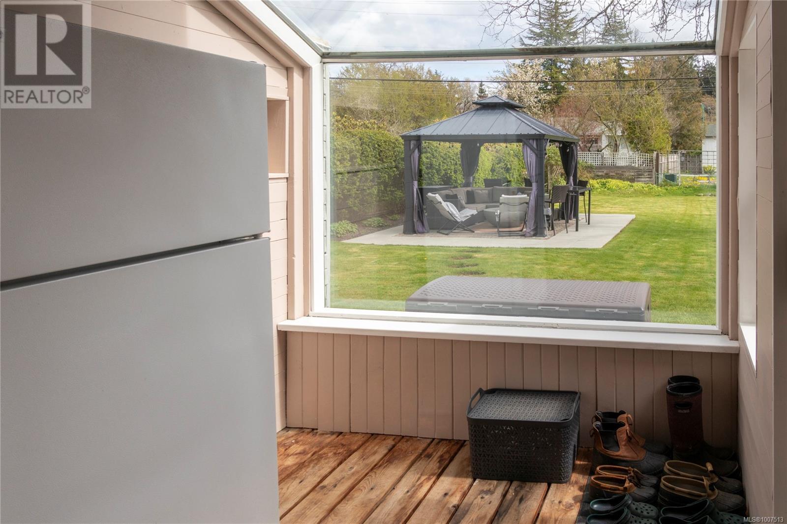 Photo 32 of 3505 Cardiff Pl, Oak Bay BC