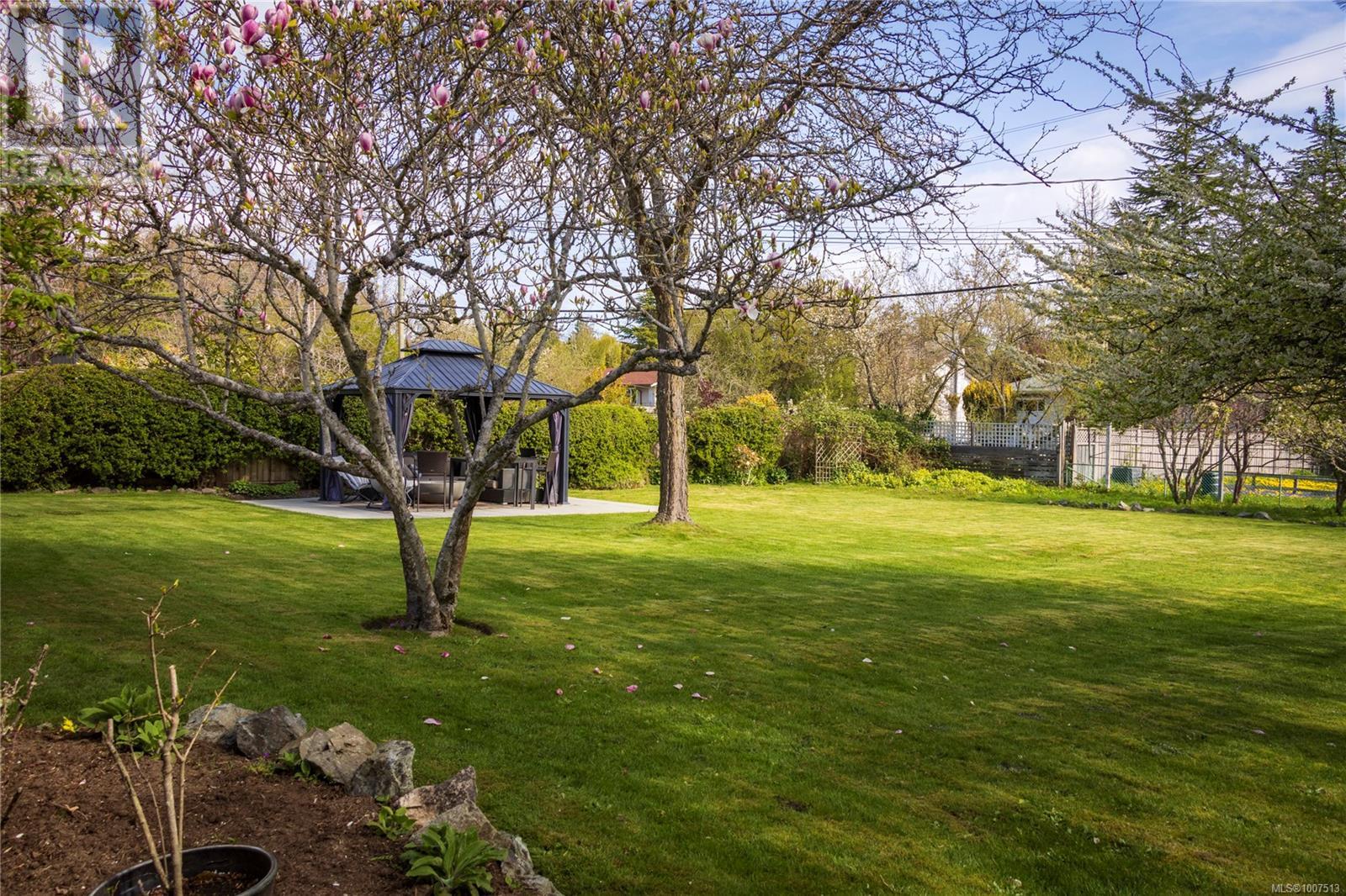 Photo 41 of 3505 Cardiff Pl, Oak Bay BC