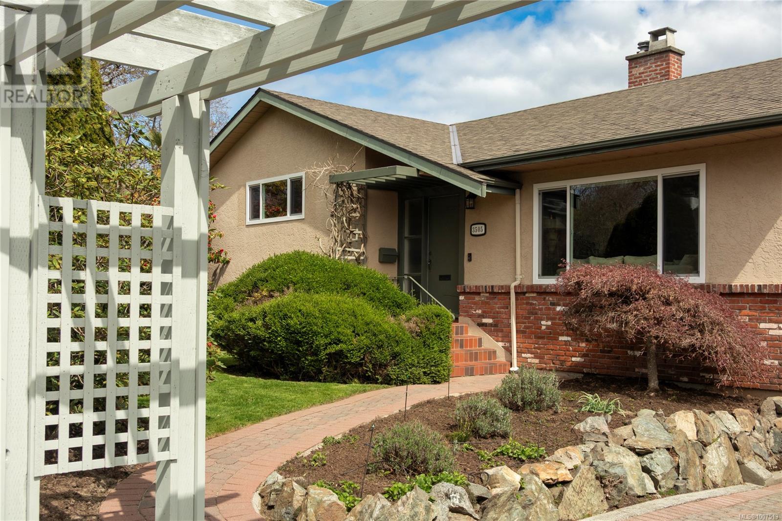 Photo 50 of 3505 Cardiff Pl, Oak Bay BC
