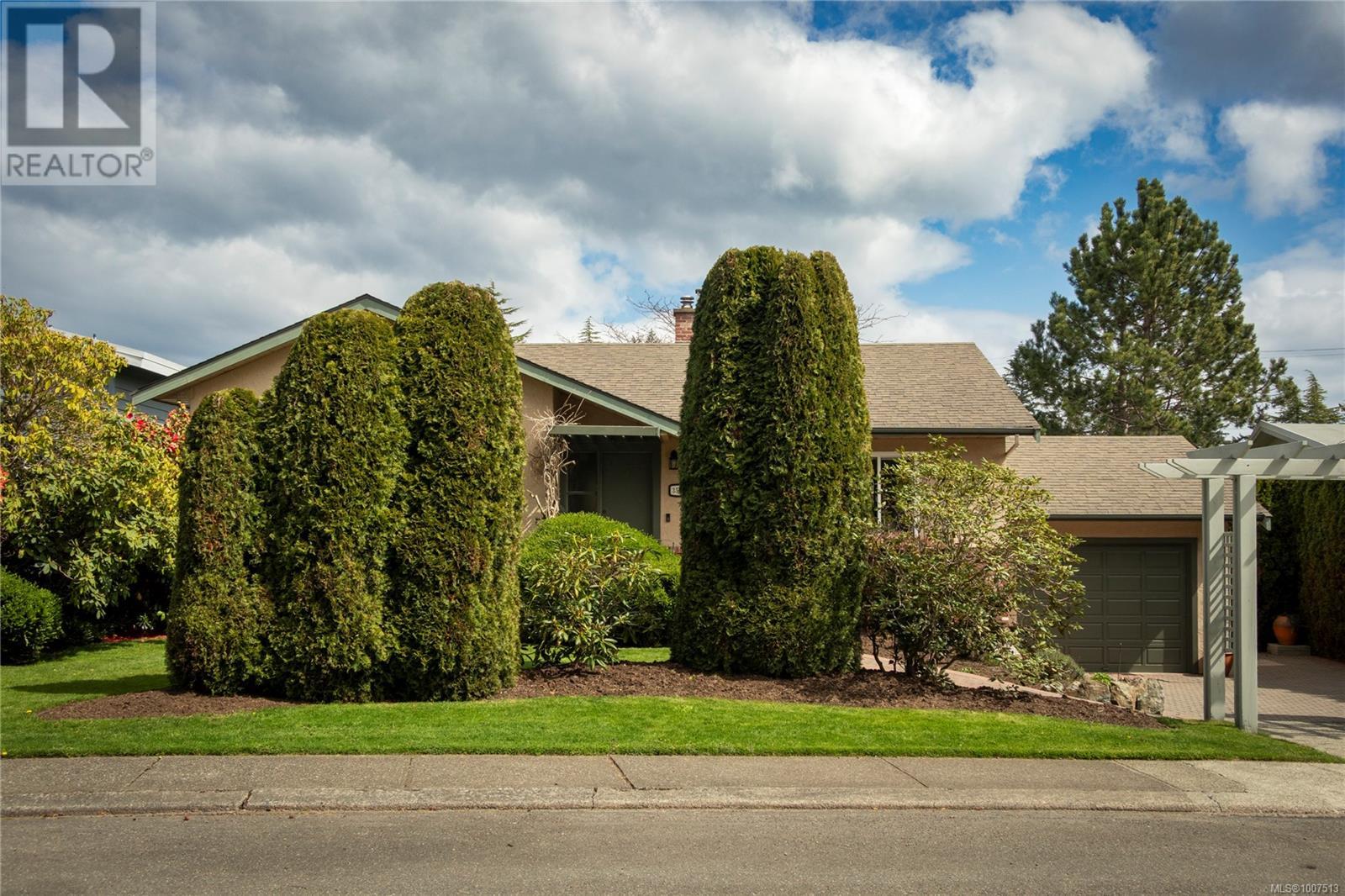 Photo 51 of 3505 Cardiff Pl, Oak Bay BC