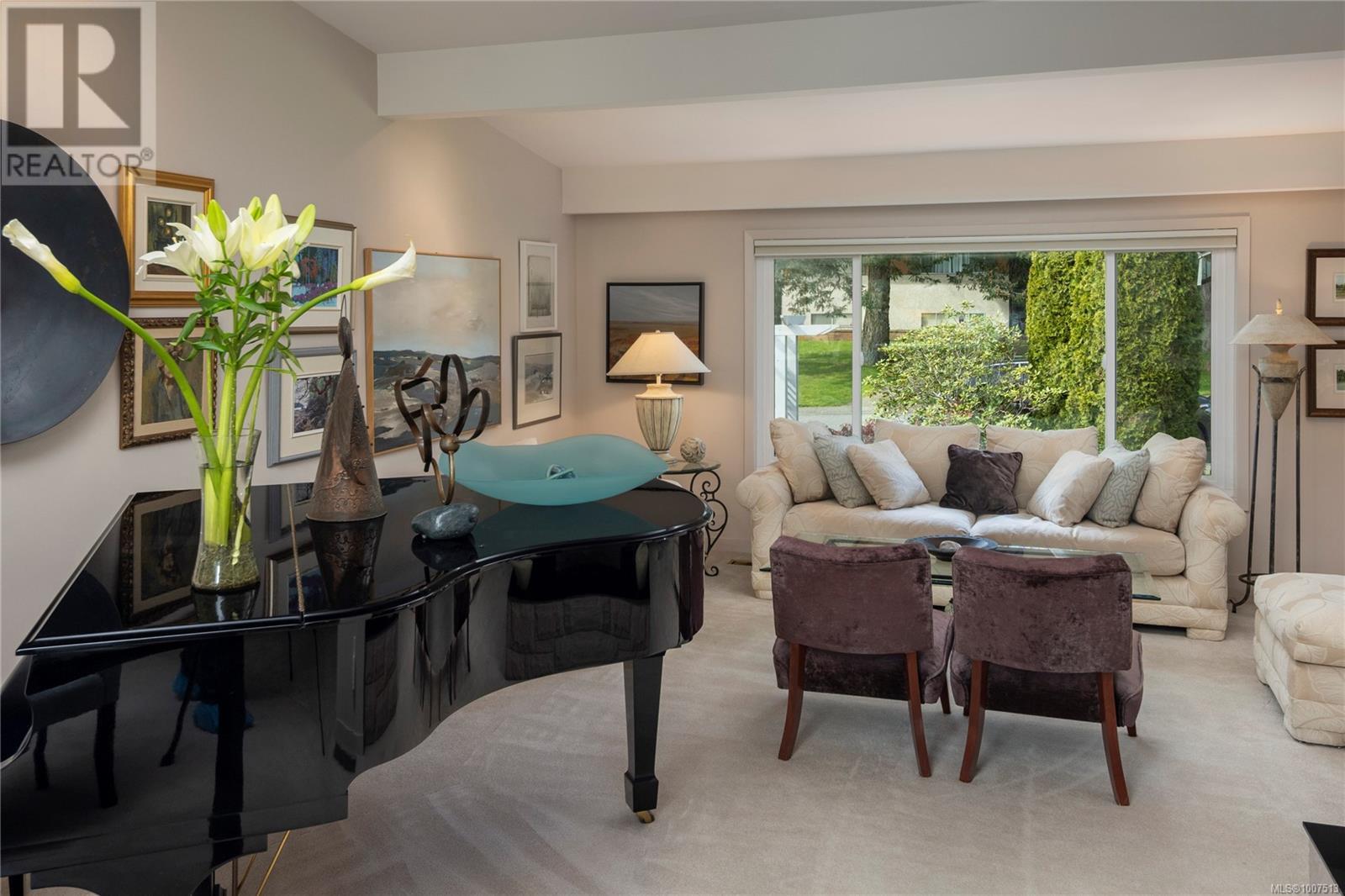 Photo 8 of 3505 Cardiff Pl, Oak Bay BC