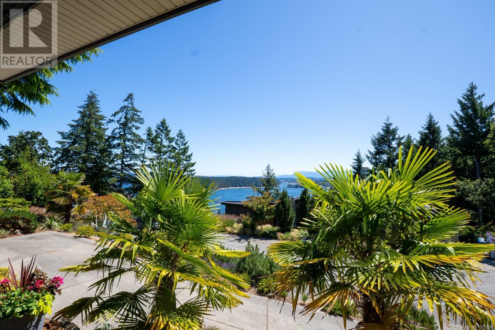 Photo 15 of 570 Cumberland Pl, Nanaimo BC