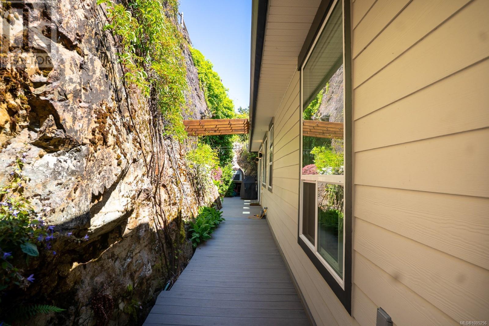 Photo 56 of 570 Cumberland Pl, Nanaimo BC