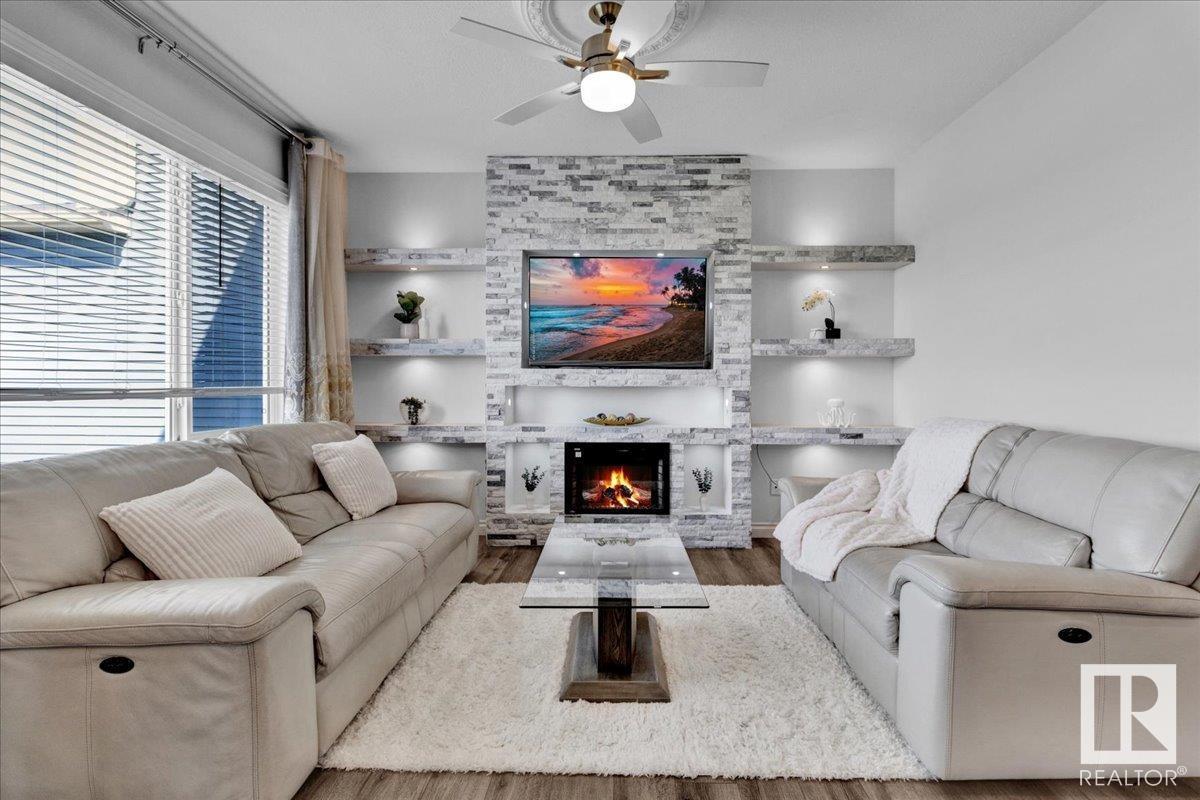 Photo 5 of 8708 223 St Nw, Edmonton AB