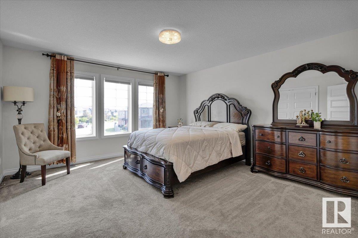 Photo 15 of 8708 223 St Nw, Edmonton AB