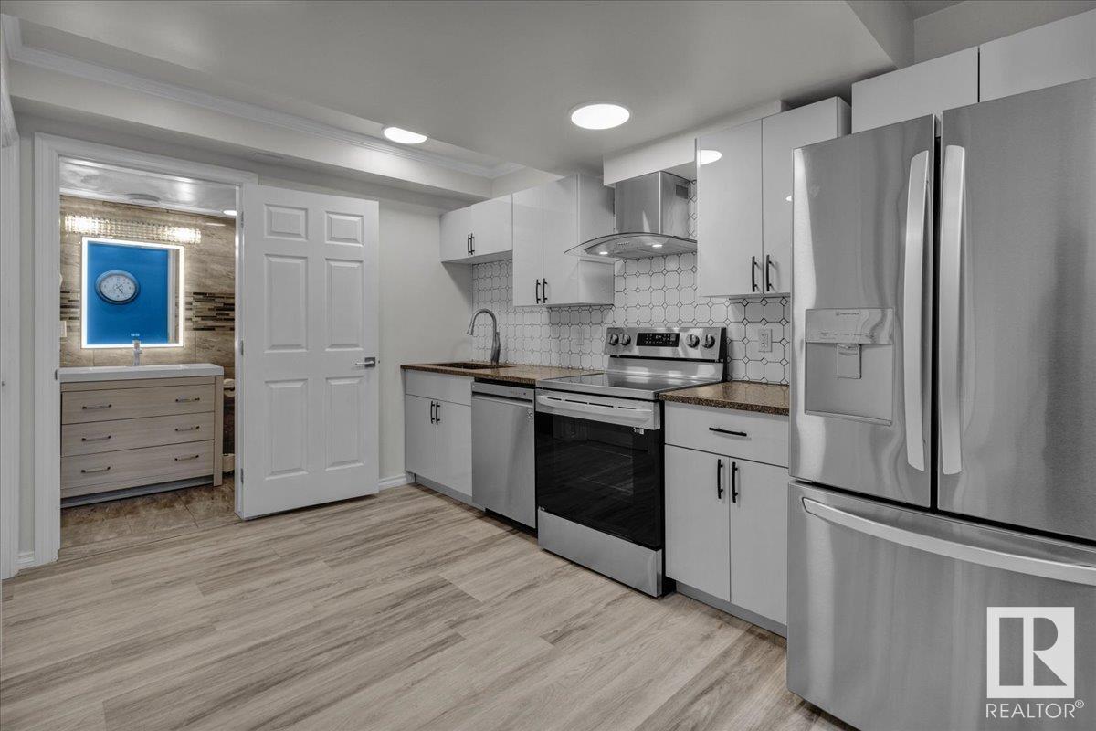 Photo 36 of 8708 223 St Nw, Edmonton AB