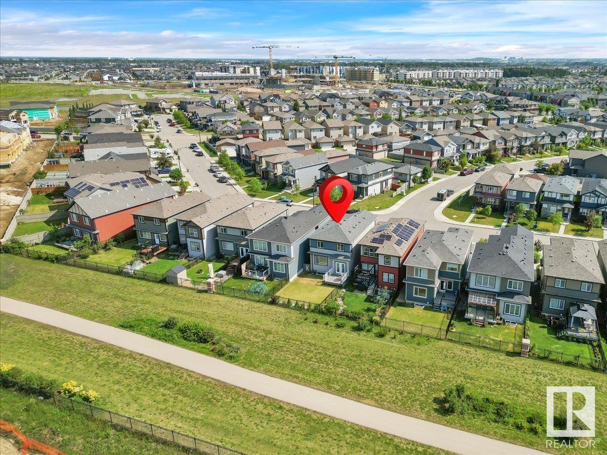 Photo 13 of 8708 223 St Nw, Edmonton AB