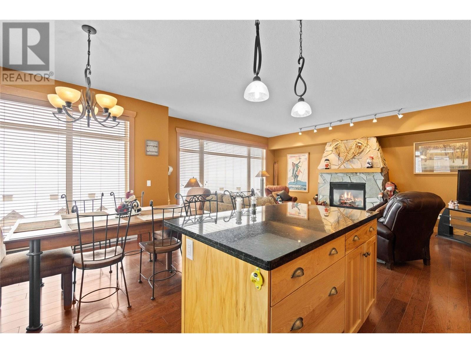 315 Whitehorse Lane Unit# 303, Big White