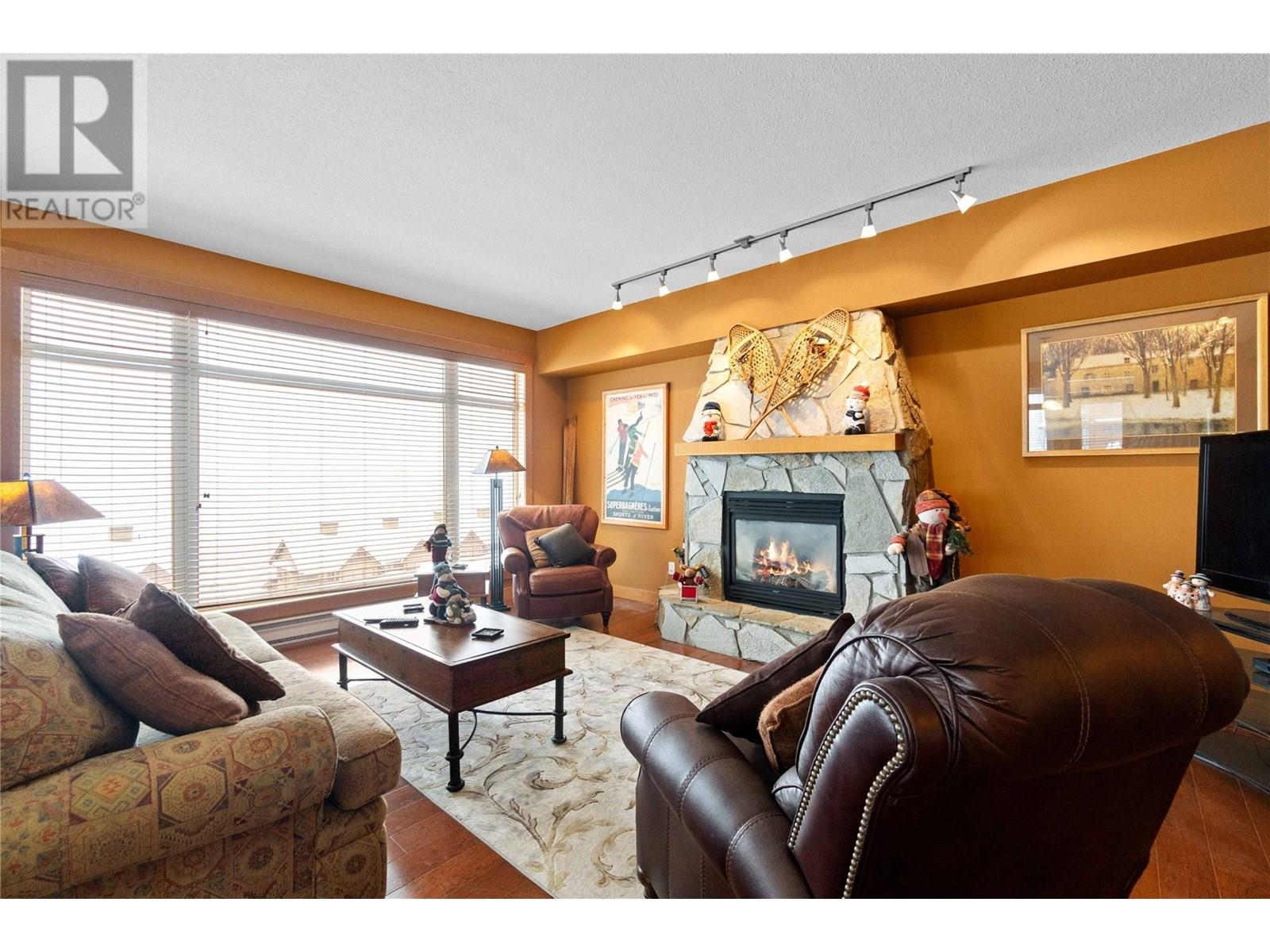 315 Whitehorse Lane Unit# 303, Big White