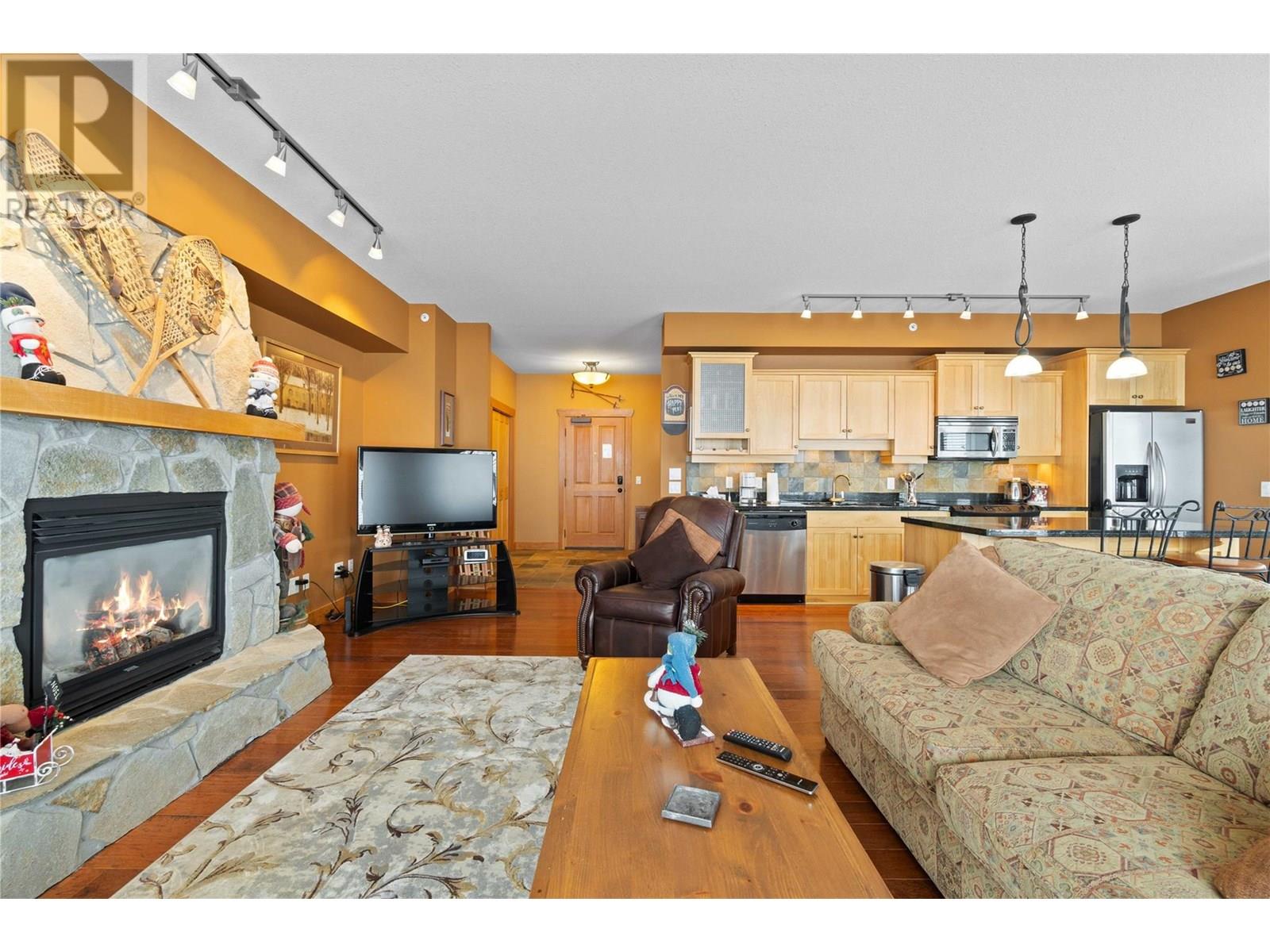 315 Whitehorse Lane Unit# 303, Big White