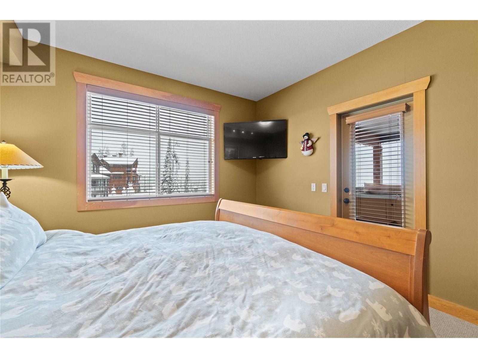 315 Whitehorse Lane Unit# 303, Big White