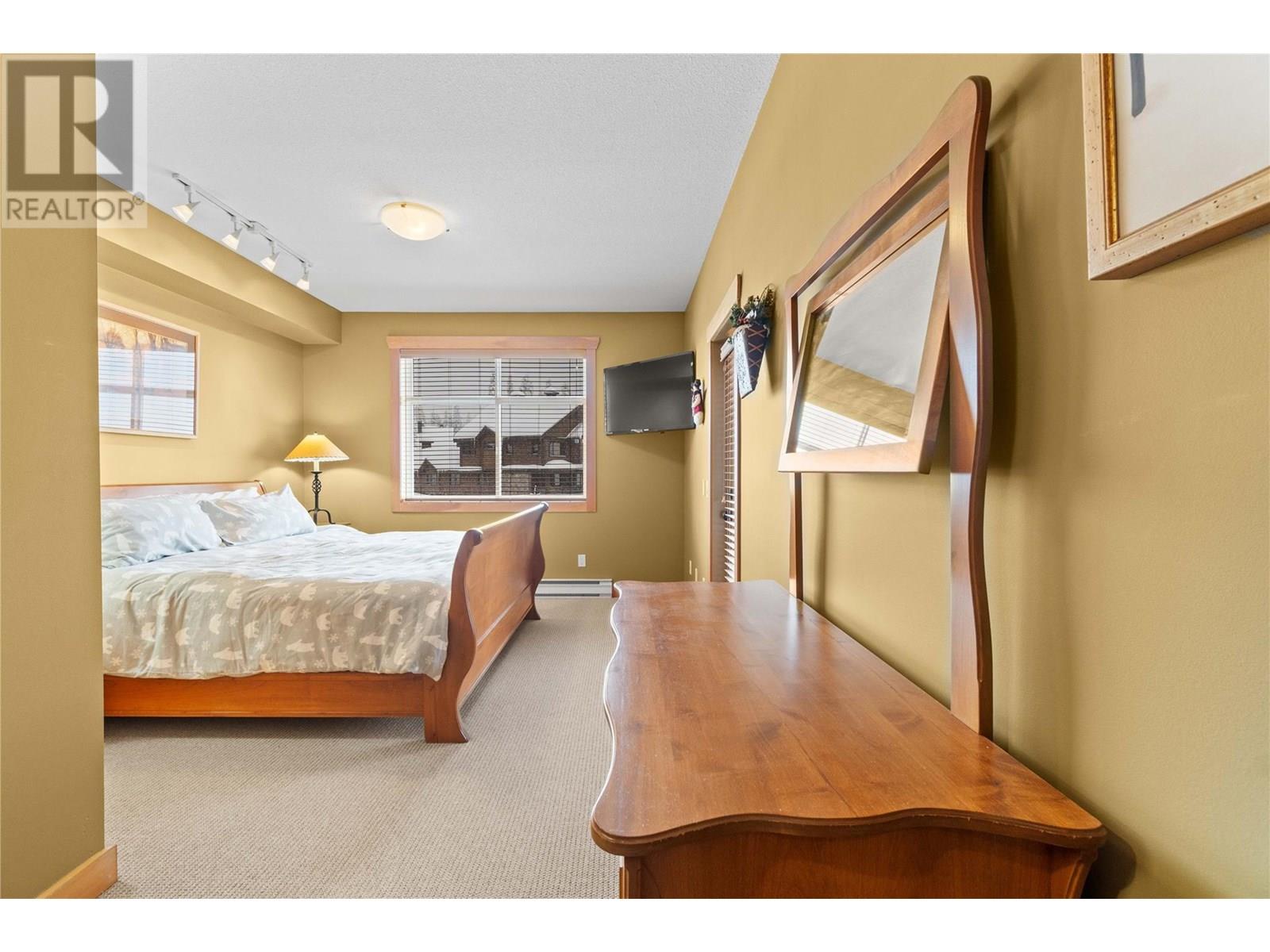 315 Whitehorse Lane Unit# 303, Big White