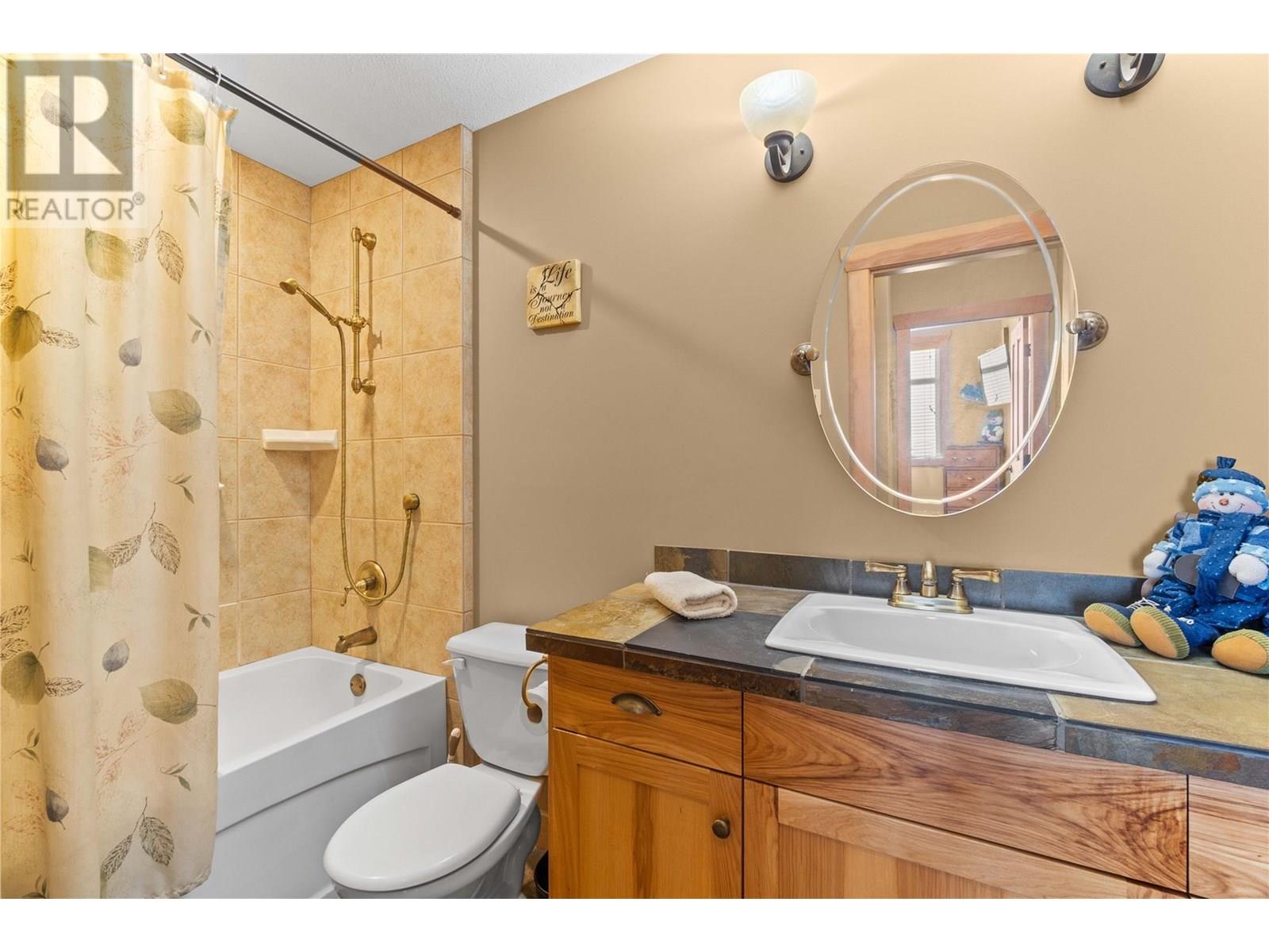 315 Whitehorse Lane Unit# 303, Big White