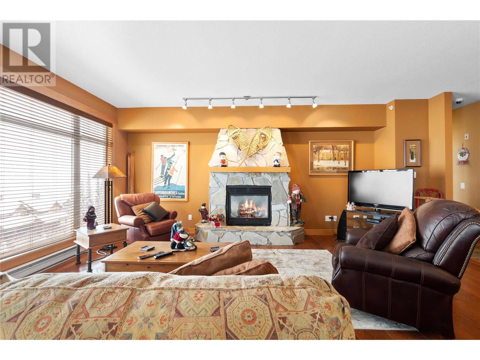 315 Whitehorse Lane Unit# 303, Big White