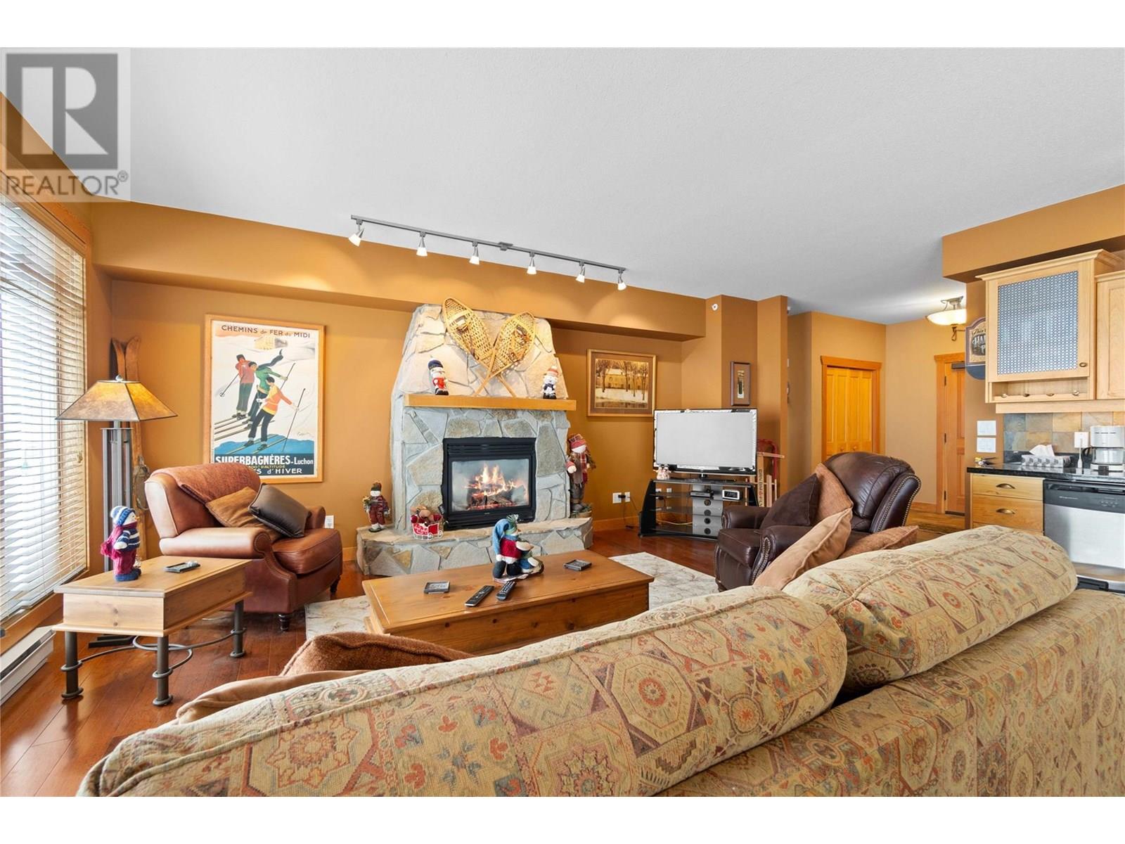 315 Whitehorse Lane Unit# 303, Big White