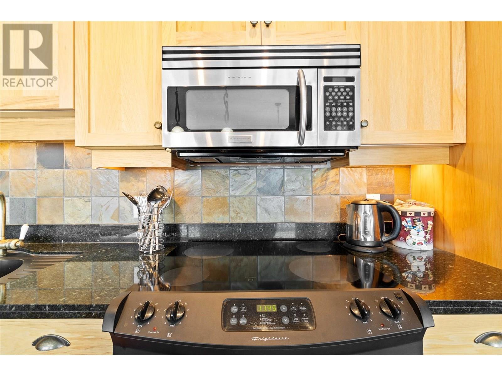 315 Whitehorse Lane Unit# 303, Big White