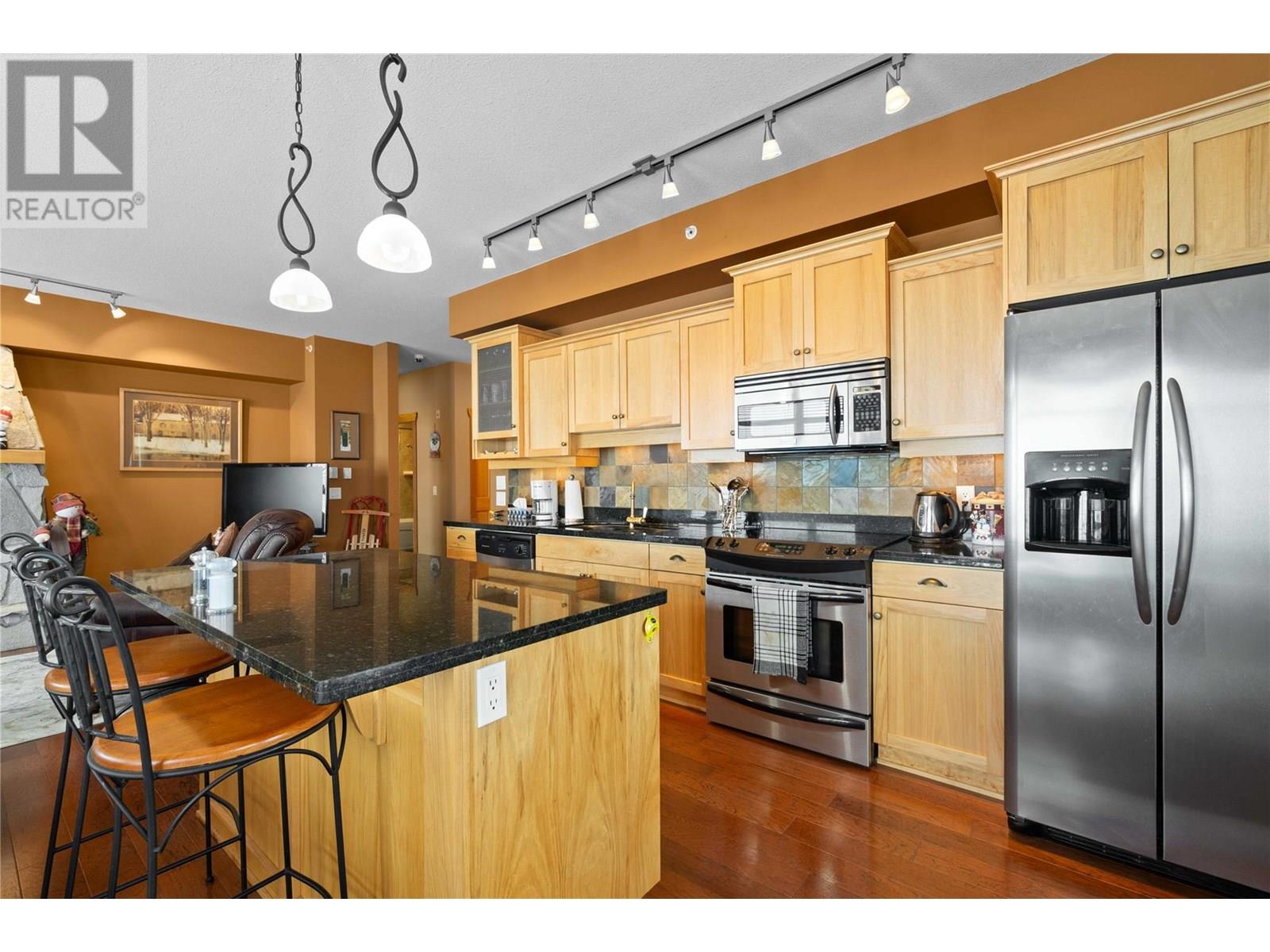 315 Whitehorse Lane Unit# 303, Big White