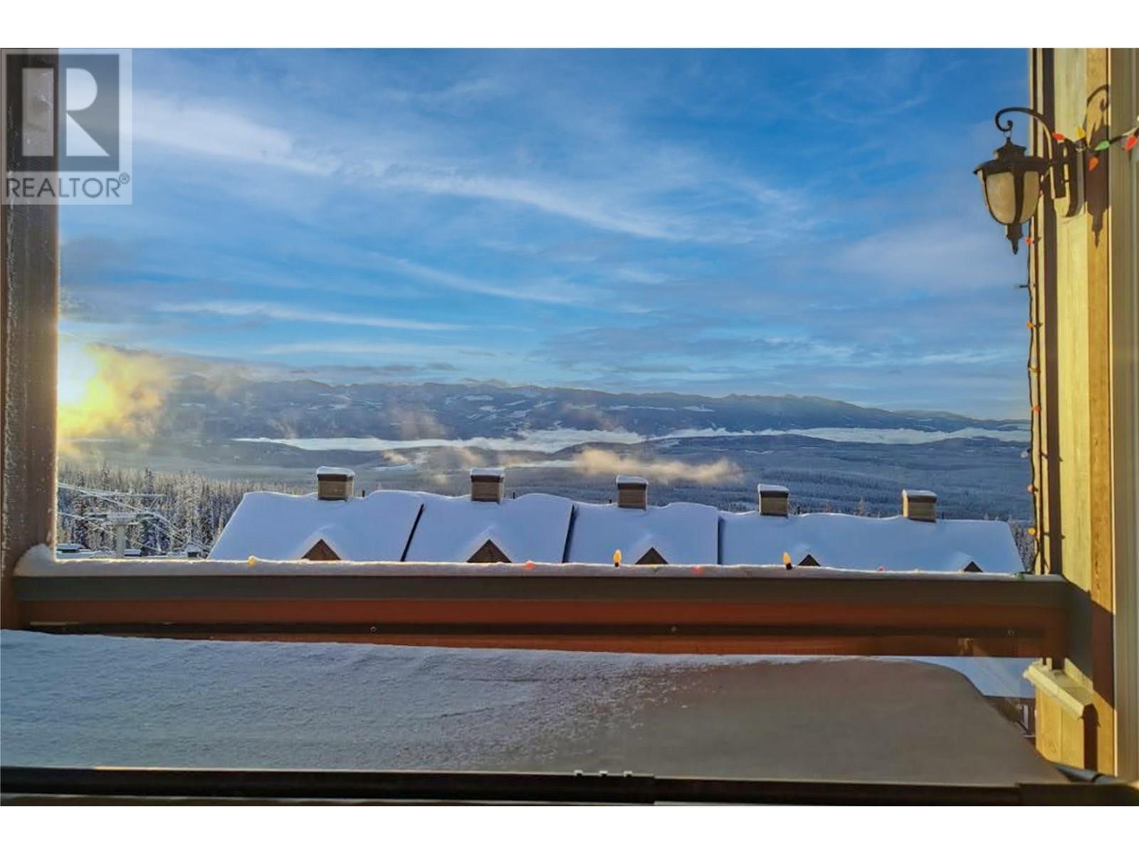 315 Whitehorse Lane Unit# 303, Big White