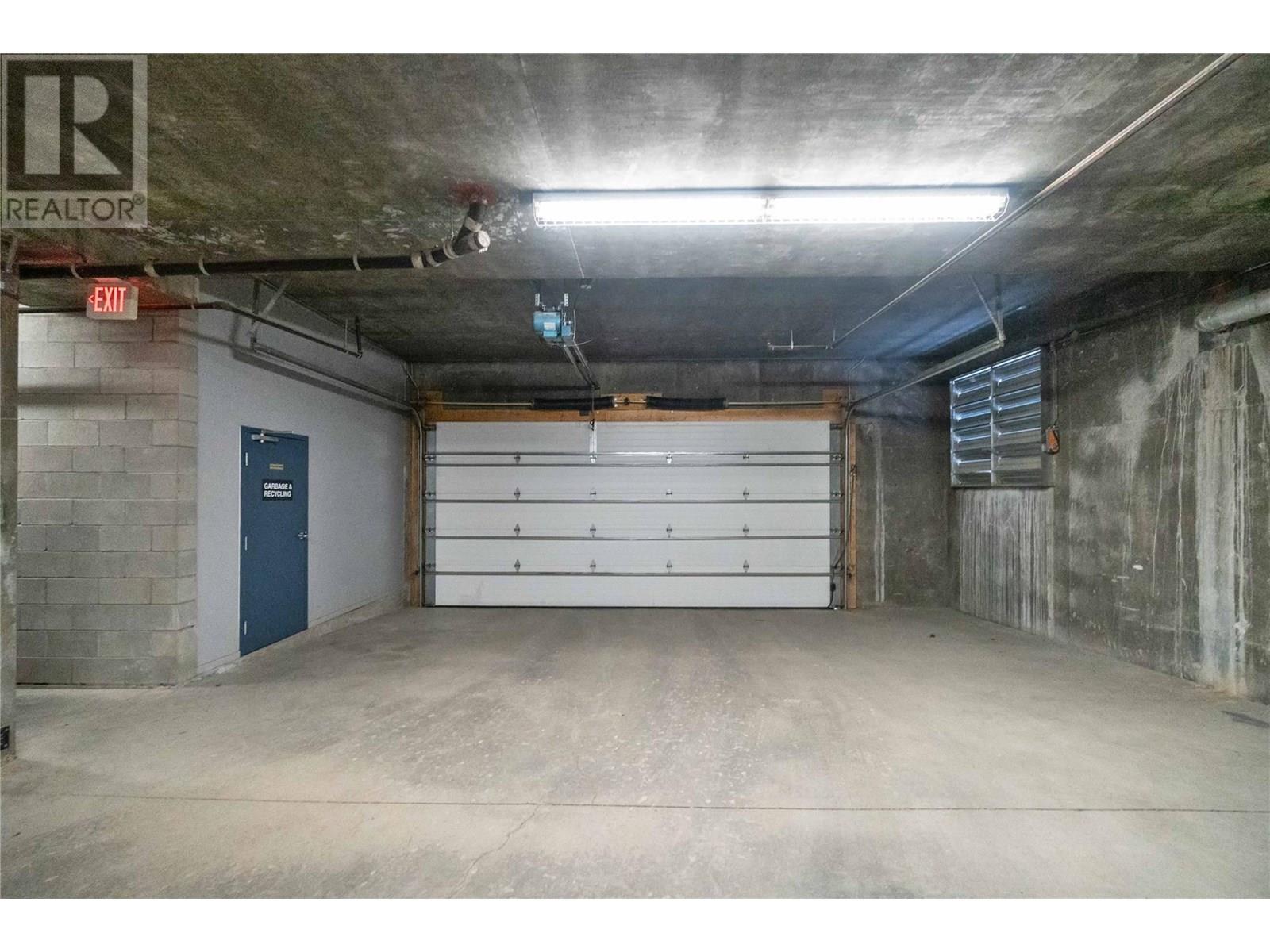 315 Whitehorse Lane Unit# 303, Big White