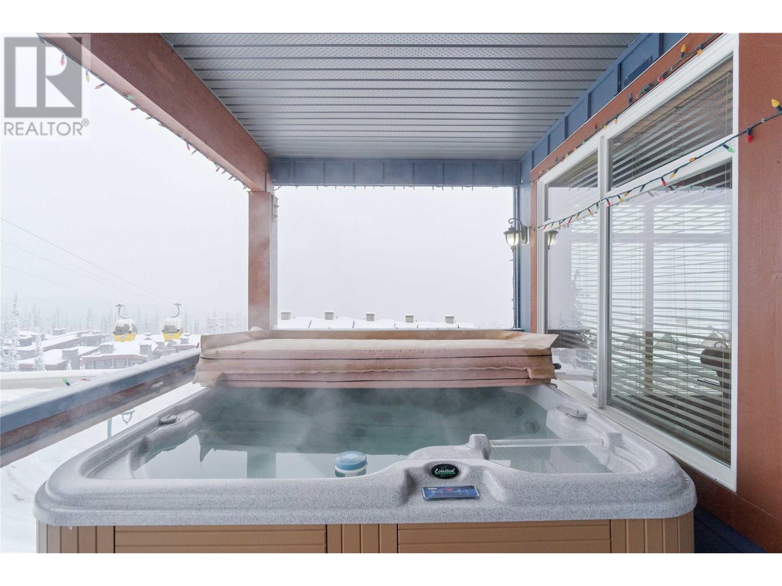 315 Whitehorse Lane Unit# 303, Big White