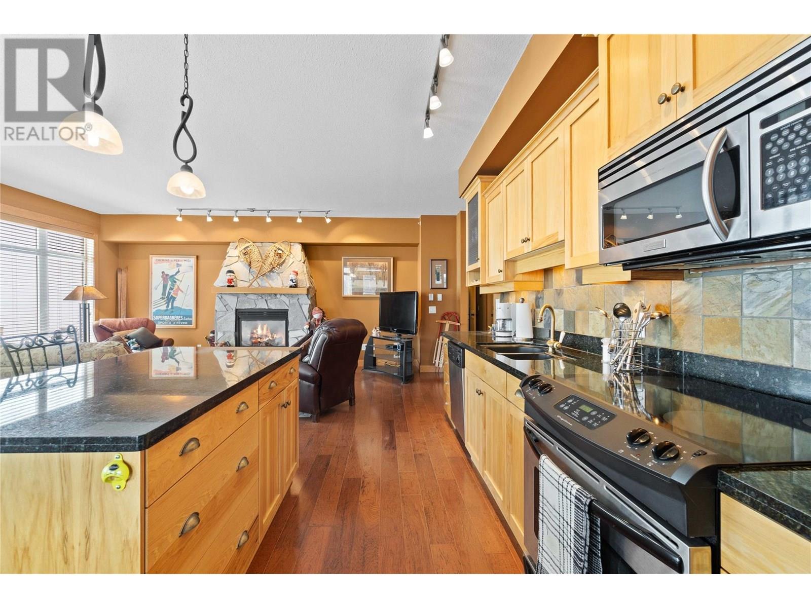 315 Whitehorse Lane Unit# 303, Big White