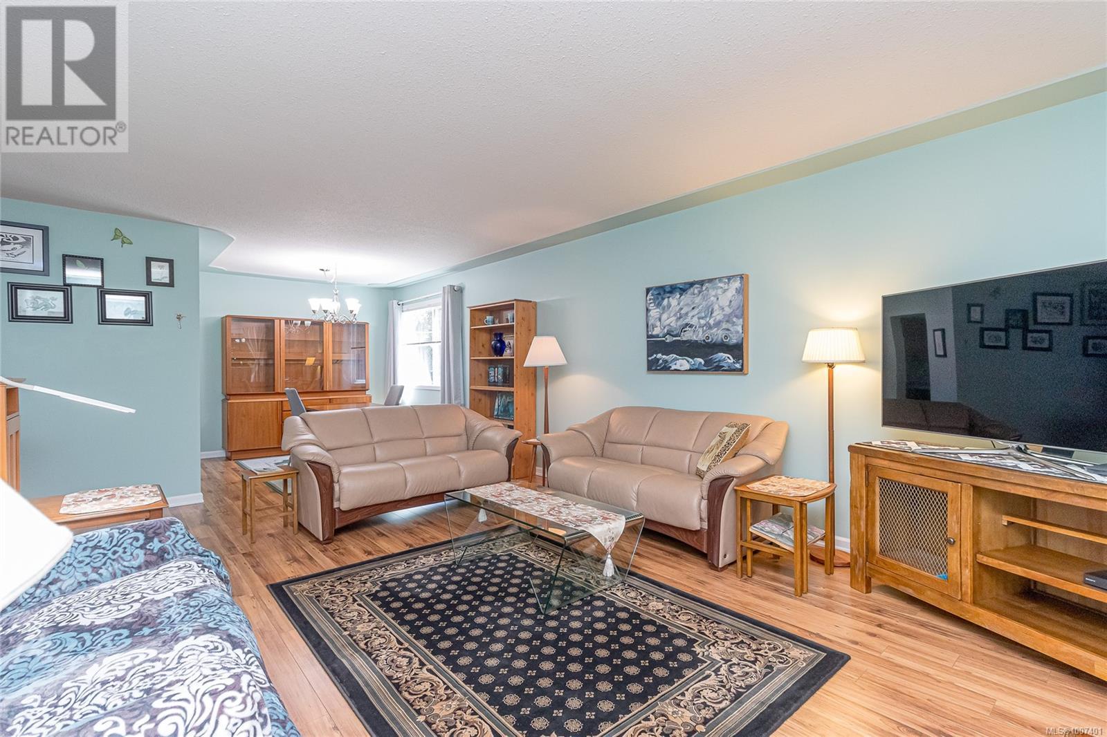 Photo 8 of 202 254 First St, Duncan BC
